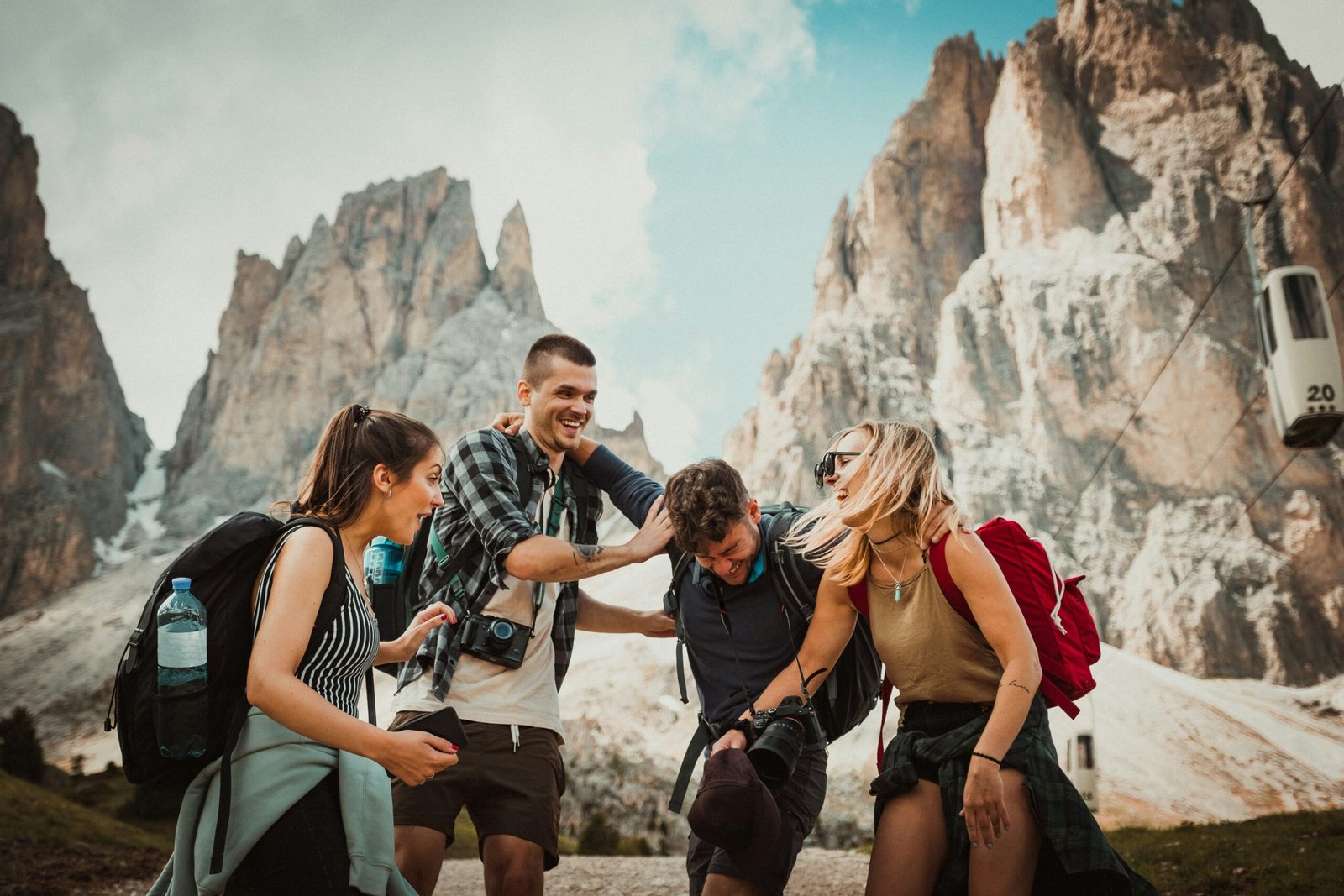 benefits of using a travel advisor